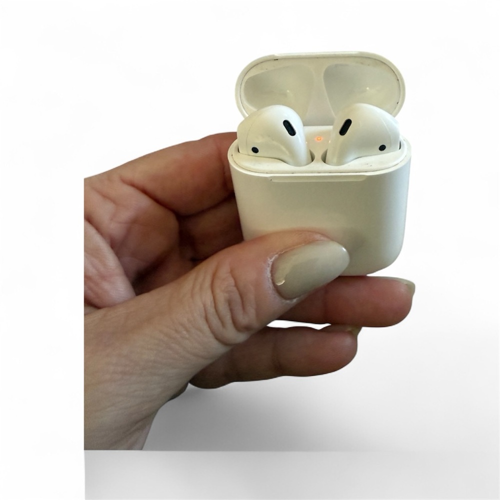 Apple airpods